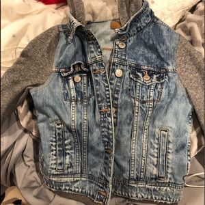 American Eagle Hooded Denim Jacket